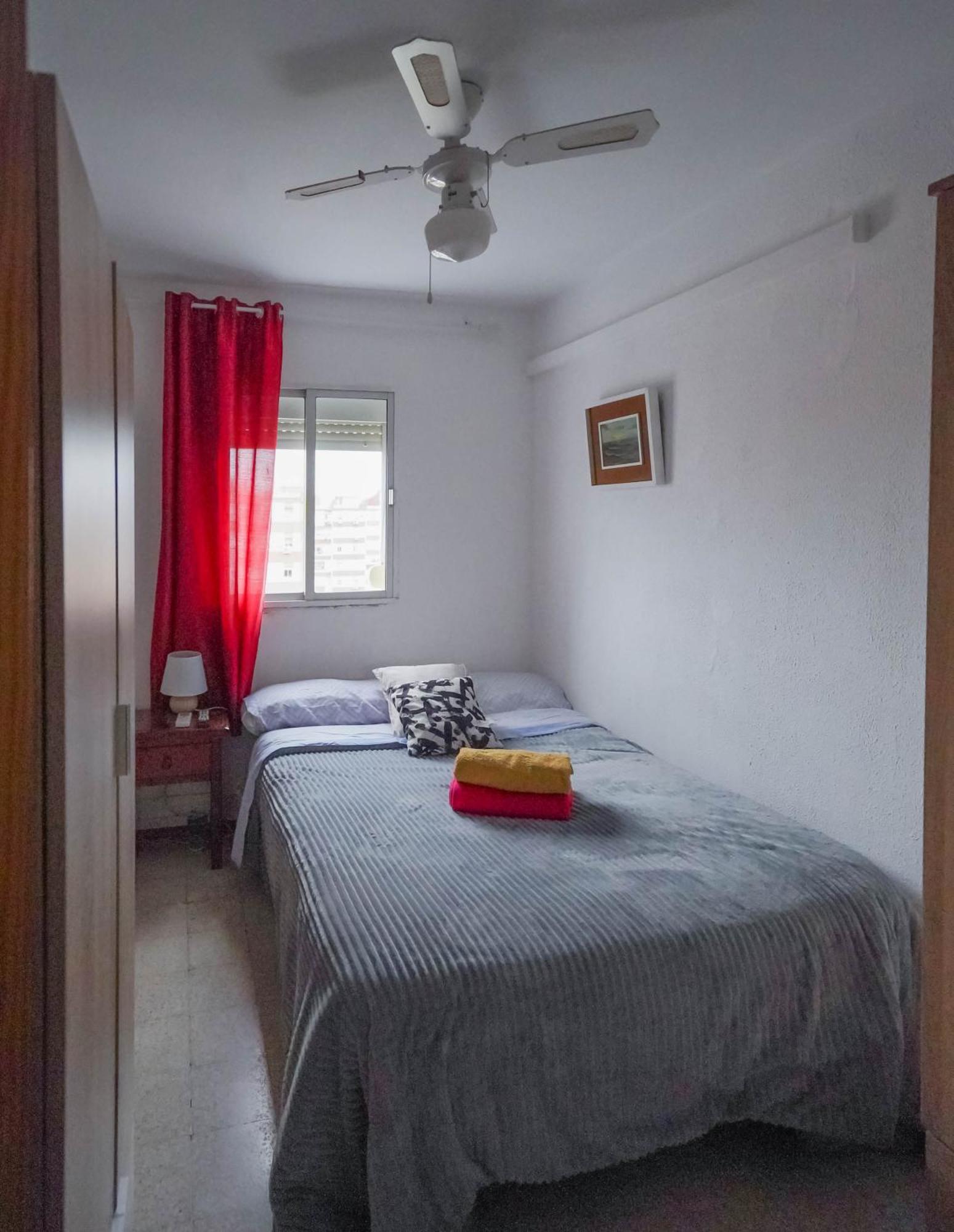 Habitaciones Privadas Con Cama Doble En Sevilla Extérieur photo