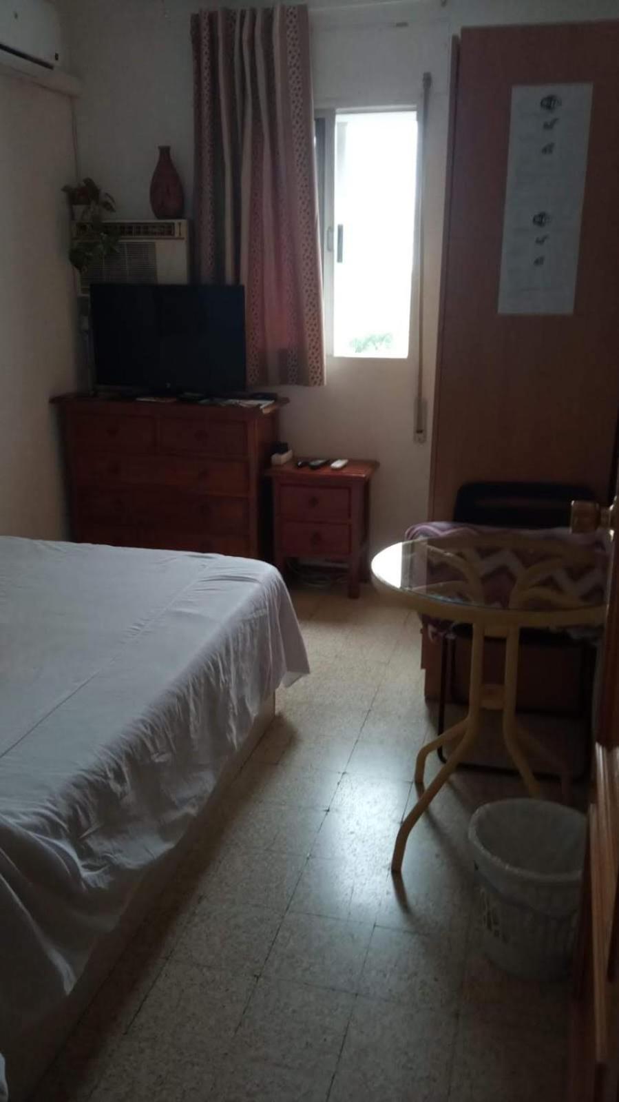Habitaciones Privadas Con Cama Doble En Sevilla Extérieur photo